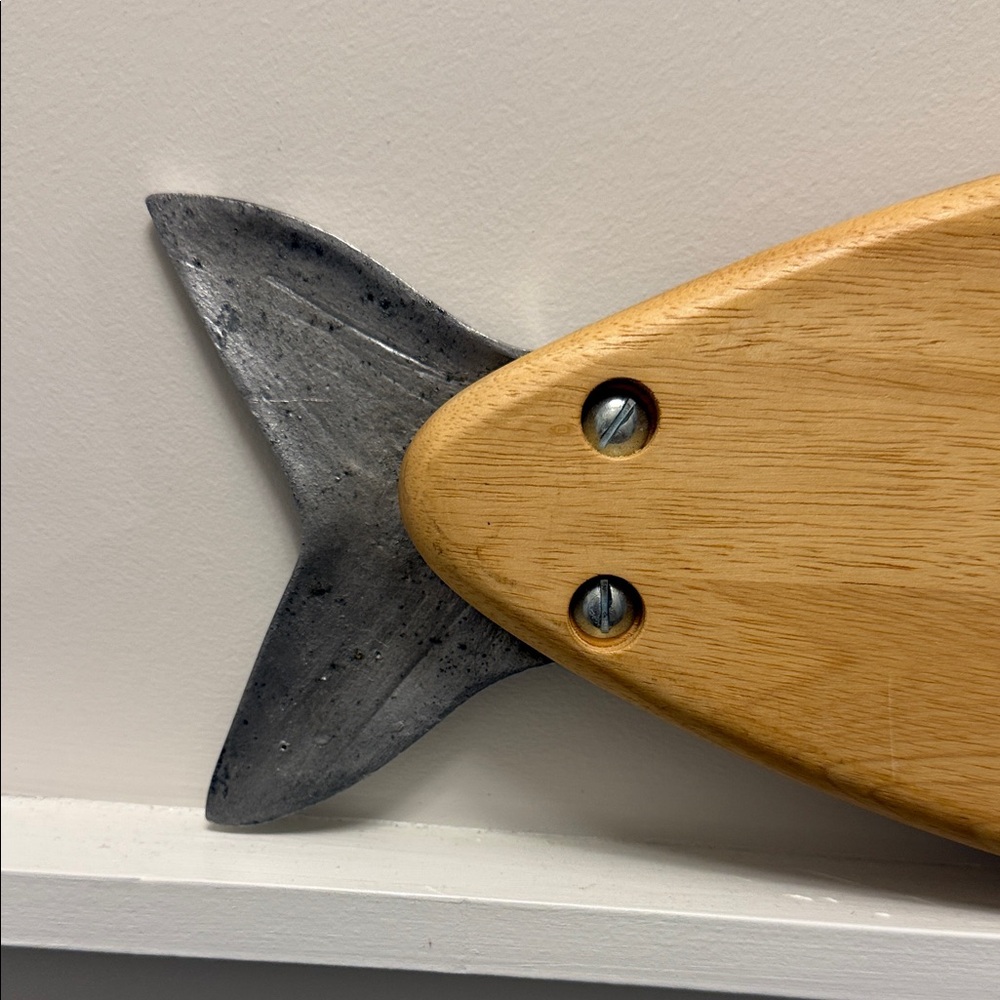 Silver and Brown Fish-Shaped Serving Tray - Picture 7 of 10